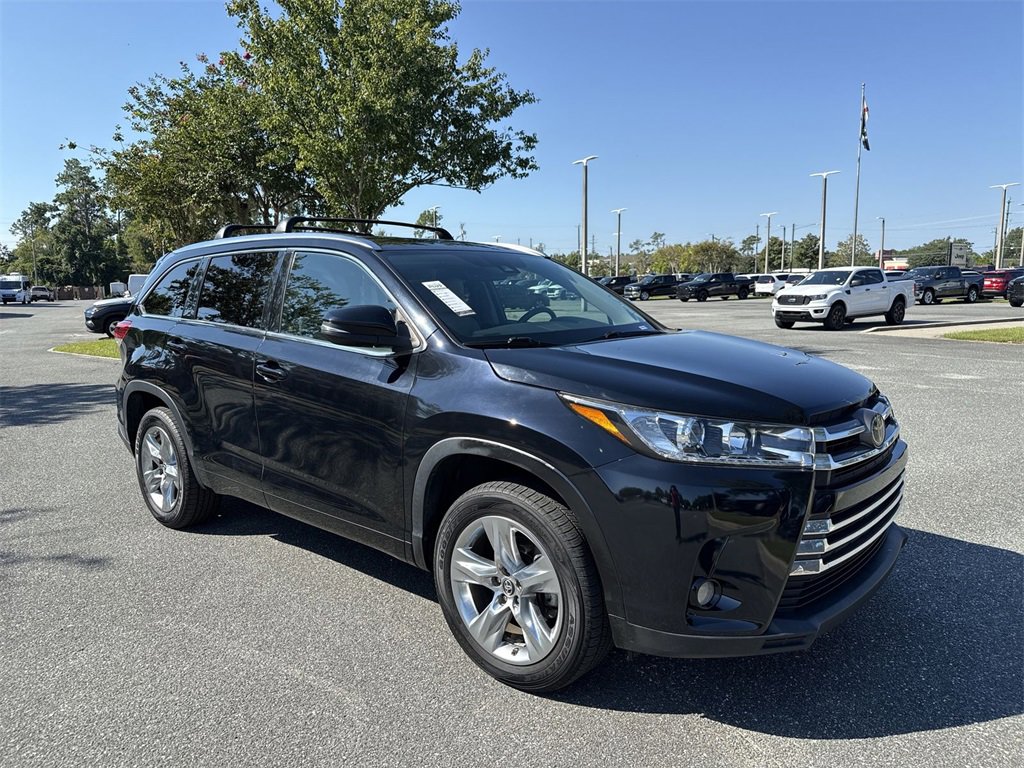 Used 2017 Toyota Highlander Limited