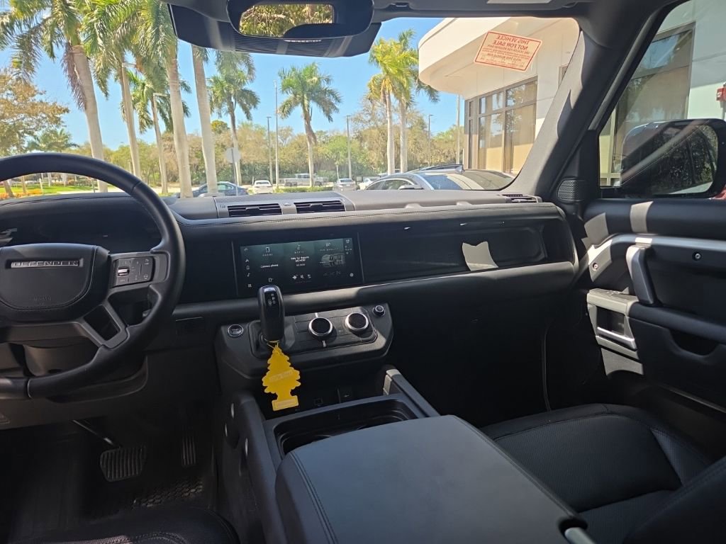 Used 2024 Land Rover Defender 110 X-Dynamic SE image 83