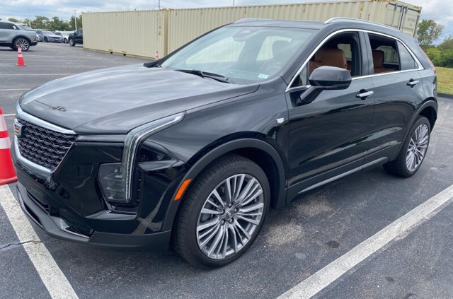 Certified 2024 Cadillac XT4 Premium Luxury w/ Technology Package AWD/4WD image 1