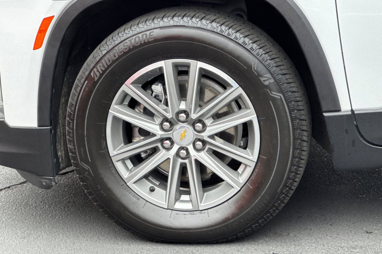 Certified 2022 Chevrolet Traverse LT w/ LPO, Floor Liner Package image 32