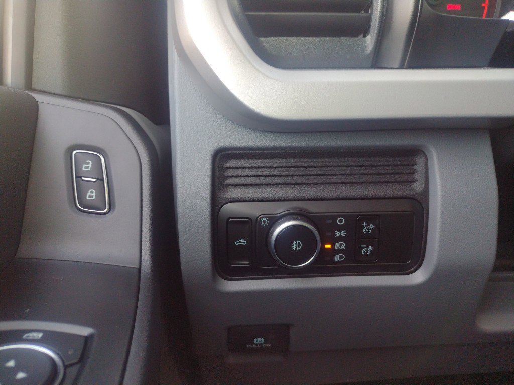 New 2026 Ford F350 XL w/ 360-Degree Camera Package AWD/4WD image 18