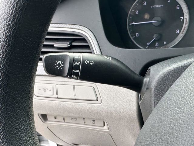 Used 2016 Hyundai Sonata SE image 12