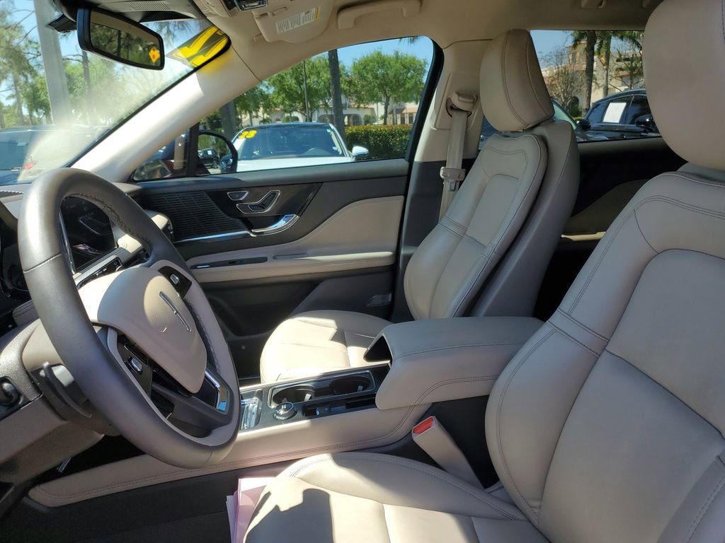 Certified 2022 Lincoln Corsair FWD image 21