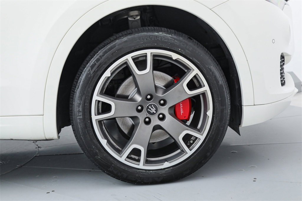 Certified 2023 Maserati Levante GT image 24