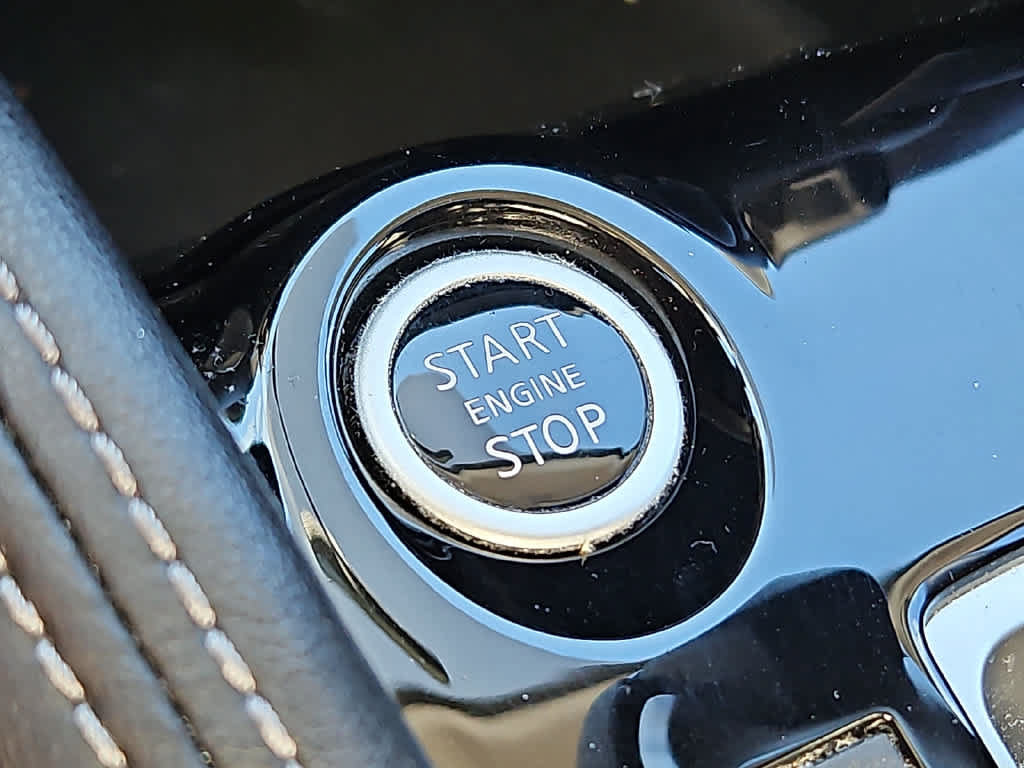 Used 2018 Nissan Kicks SV FWD image 21