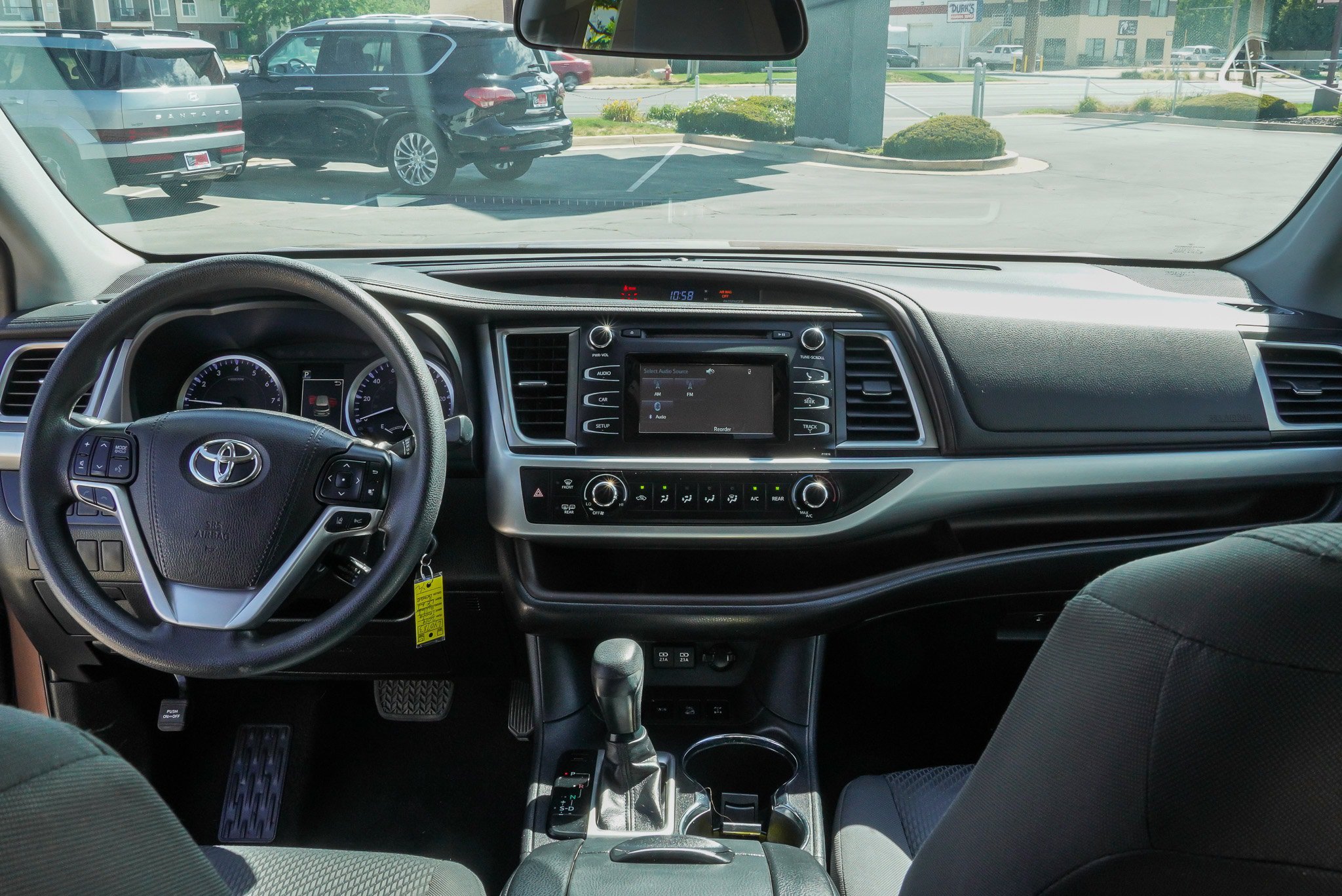 Used 2019 Toyota Highlander LE AWD/4WD image 31