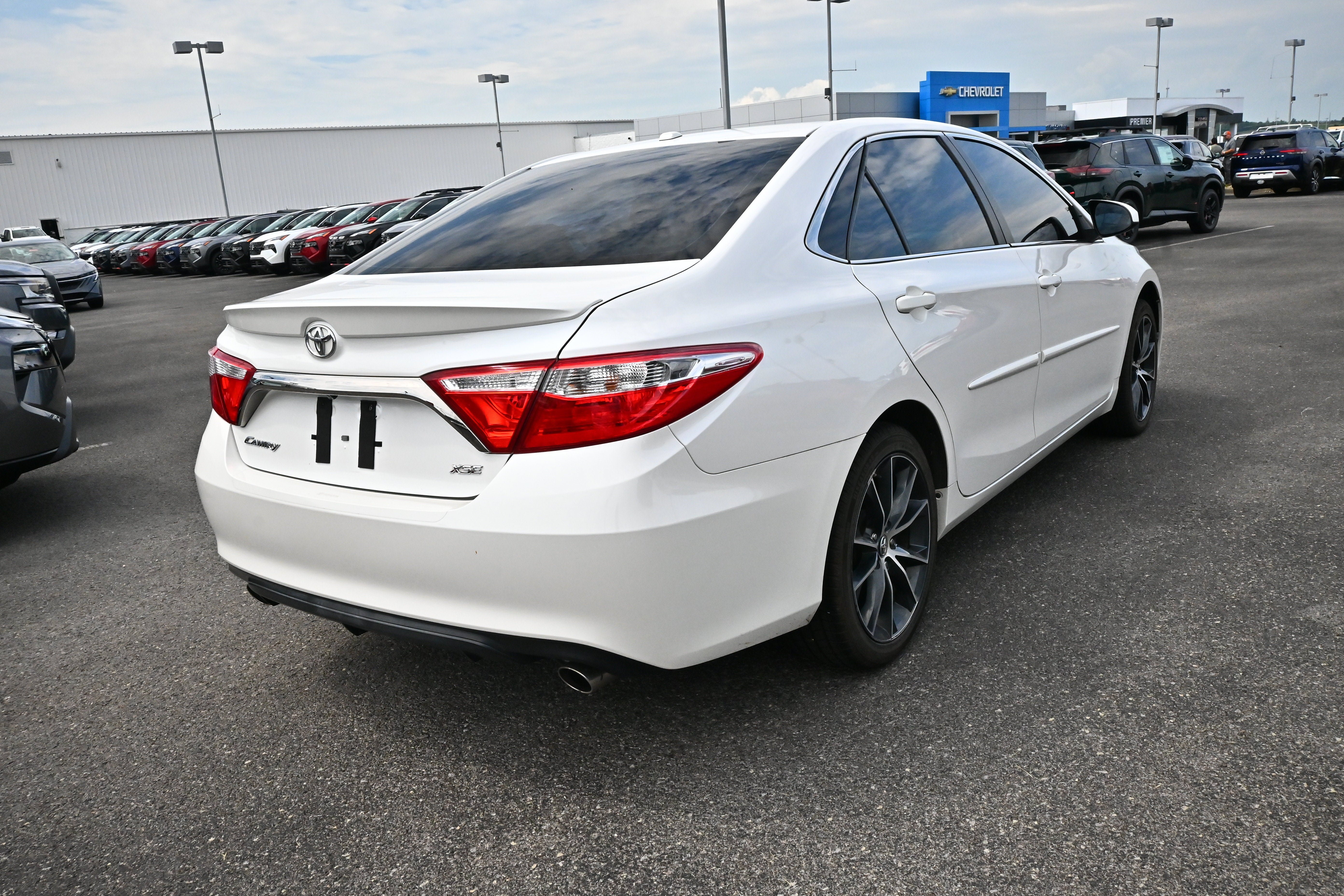 Used 2017 Toyota Camry XSE w/ Protection Package (Q2) FWD image 8