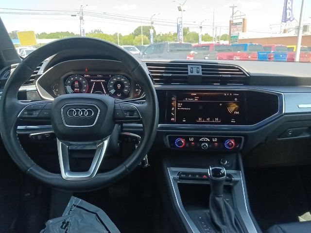Used 2025 Audi Q3 2.0T Premium AWD/4WD image 28