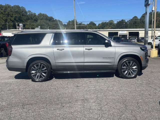 Used 2026 Chevrolet Suburban LS w/ LS Custom Edition RWD image 2