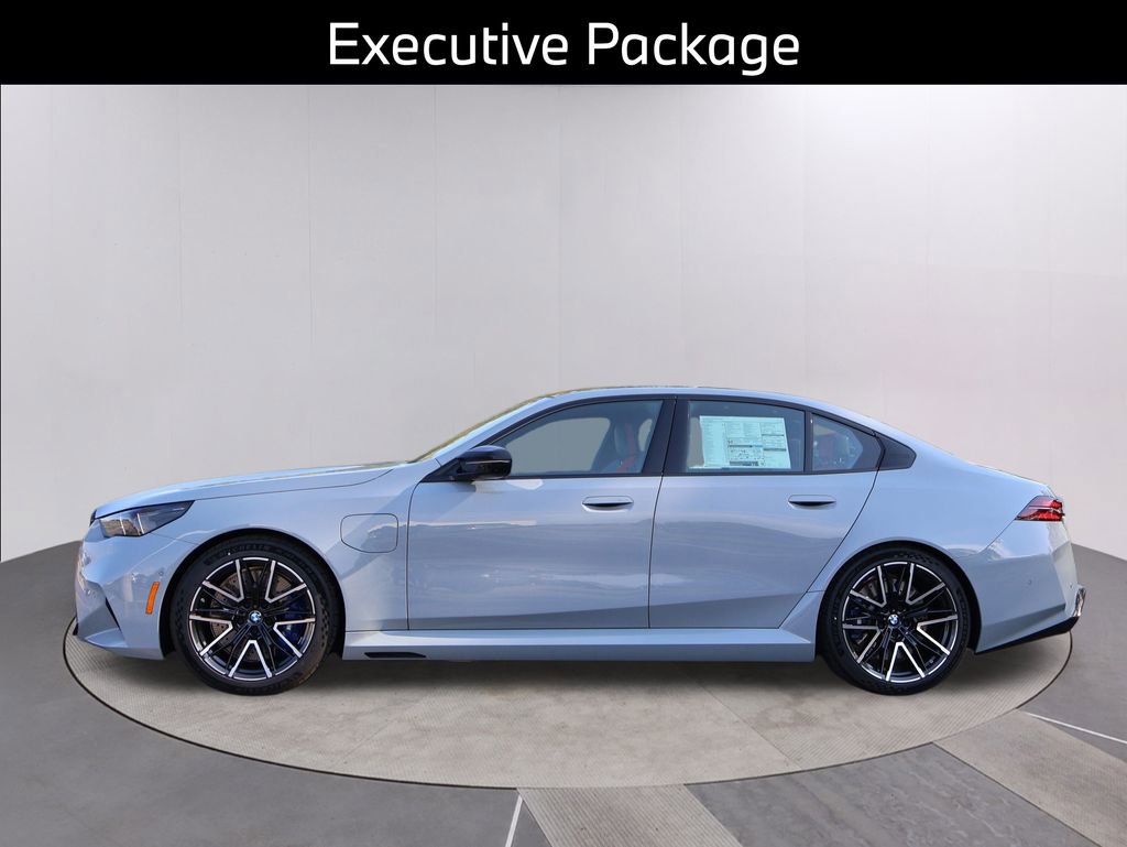 New 2026 BMW M5 w/ Executive Package image 6