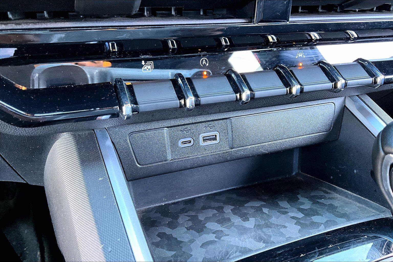 Used 2023 Chevrolet Colorado LT w/ LT Convenience Package image 31