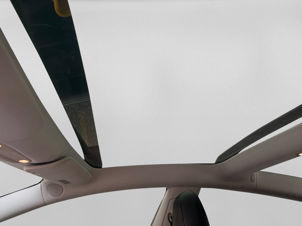 Used 2020 Tesla Model 3 Standard Range Plus RWD image 13