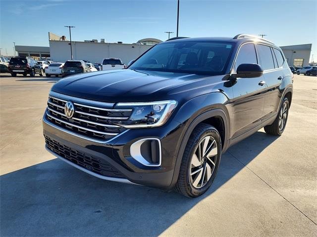 New 2025 Volkswagen Atlas SE image 7