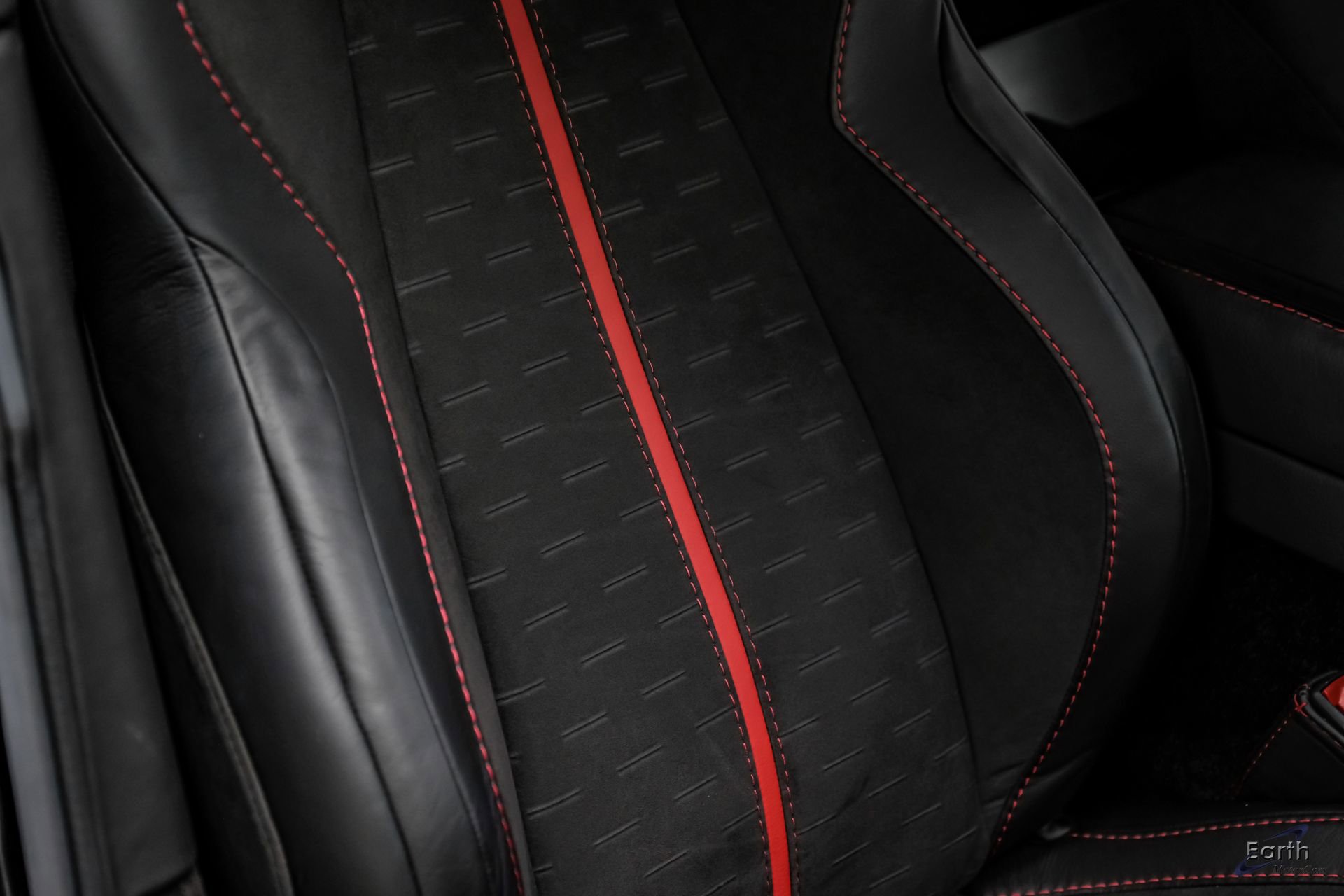 Used 2015 Aston Martin V8 Vantage GT RWD image 55
