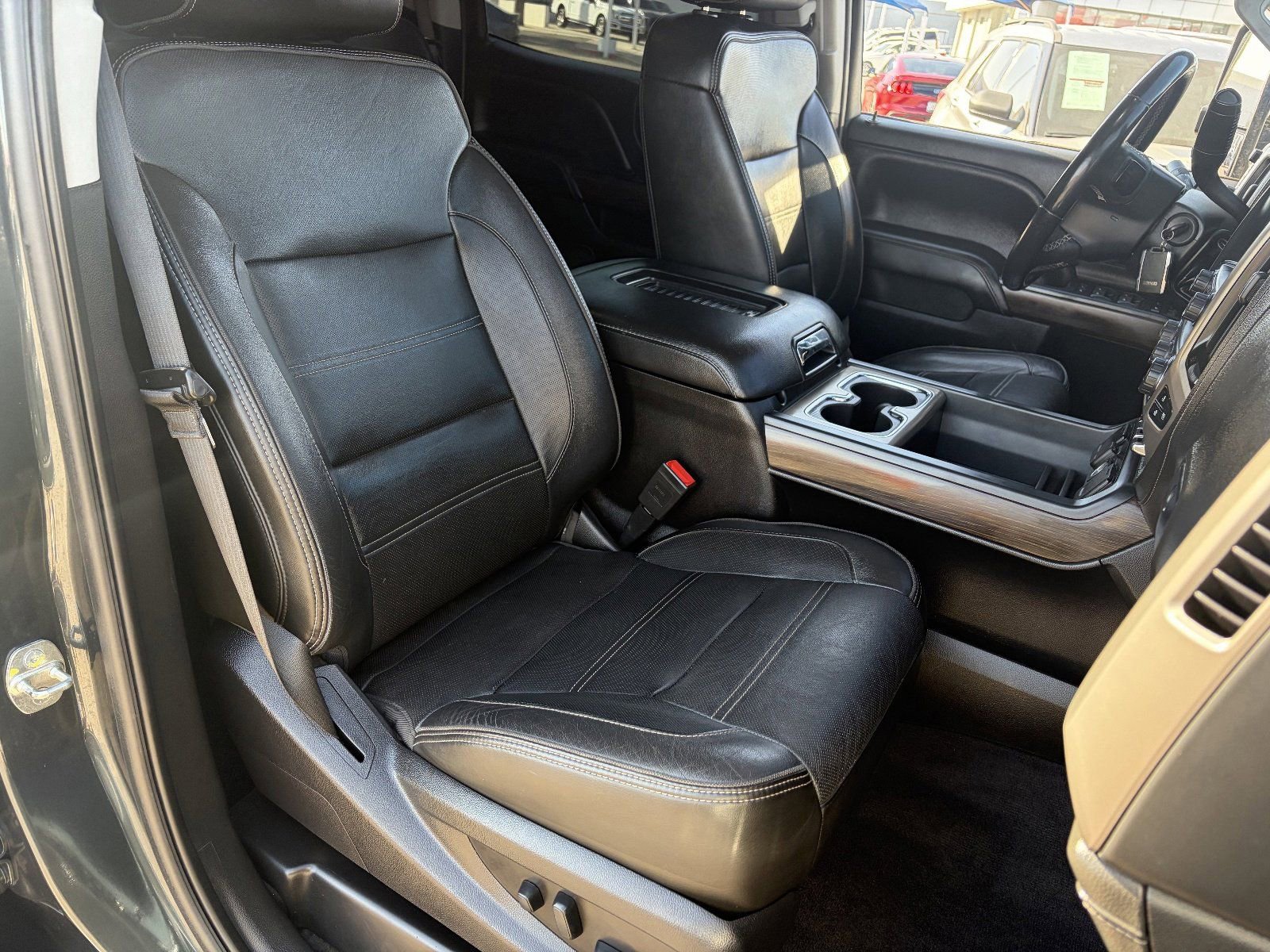 Used 2019 GMC Sierra 2500 Denali w/ Duramax Plus Package image 11