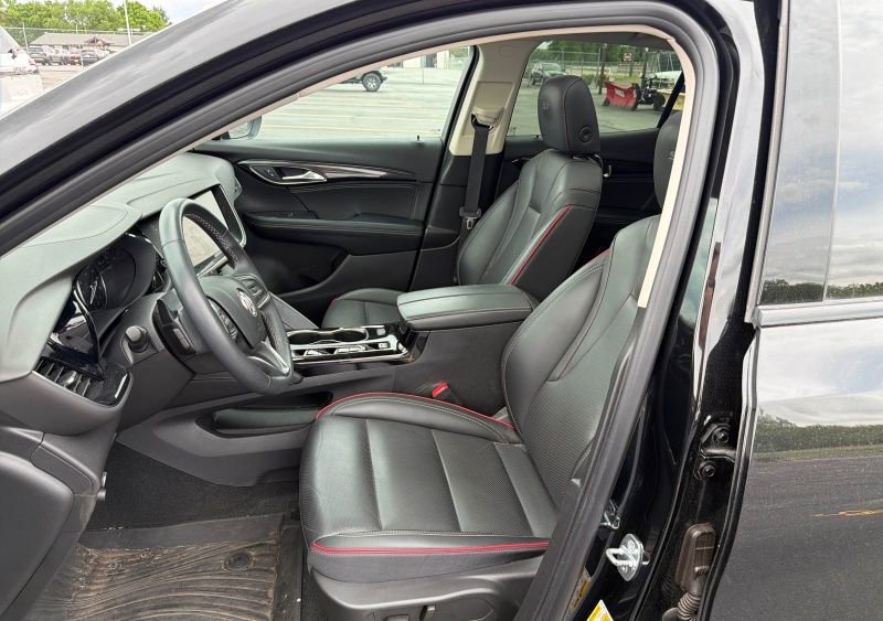 Used 2023 Buick Envision Essence w/ Sport Touring Package AWD/4WD image 2