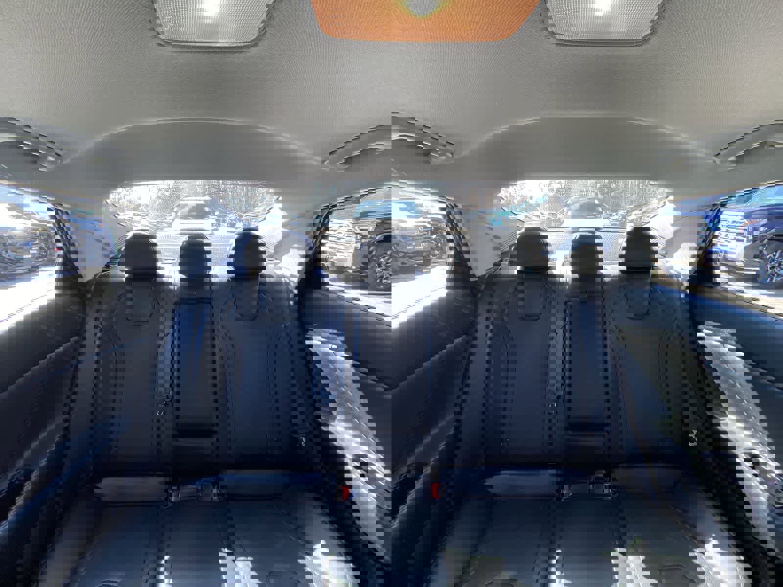 Used 2021 Hyundai Elantra Limited image 28