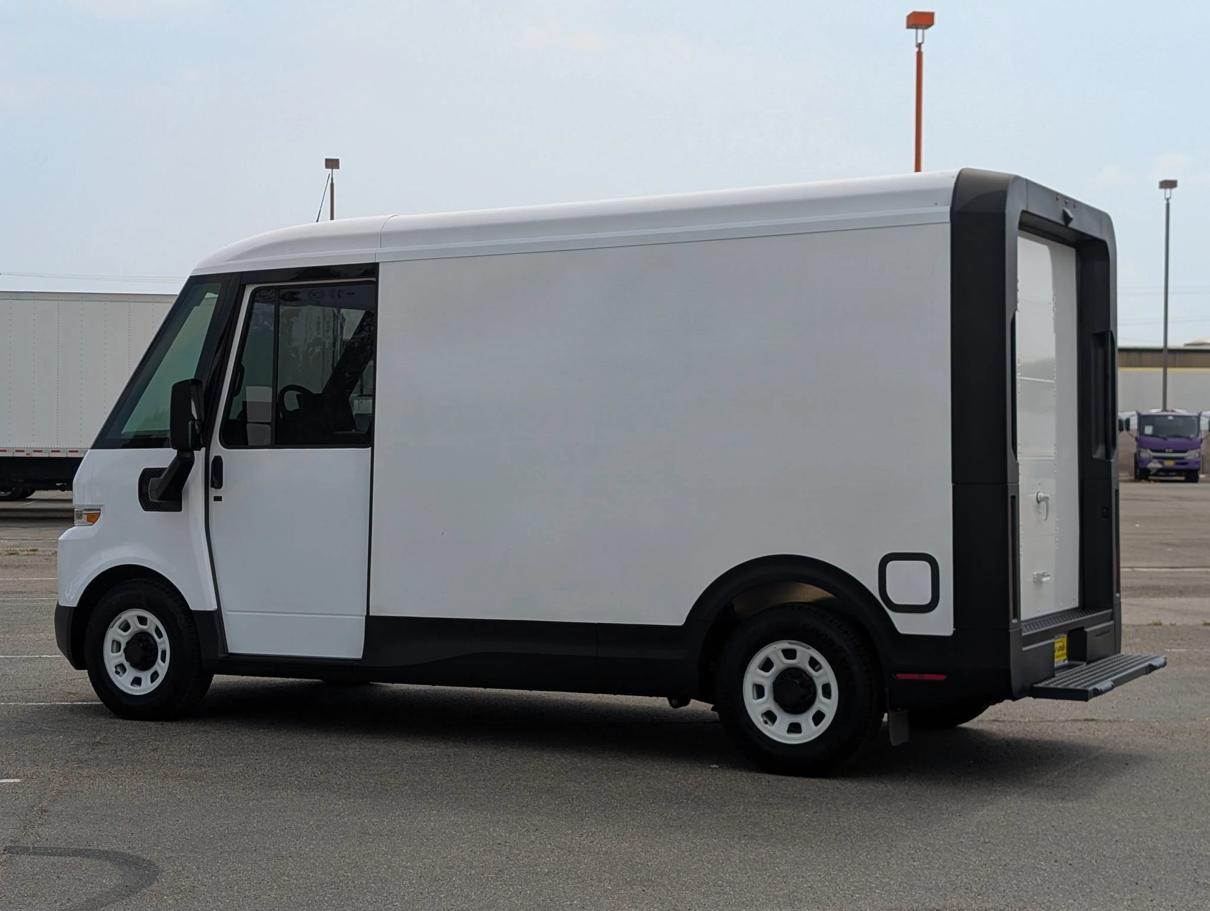 Used 2025 Chevrolet Brightdrop 400 FWD image 8