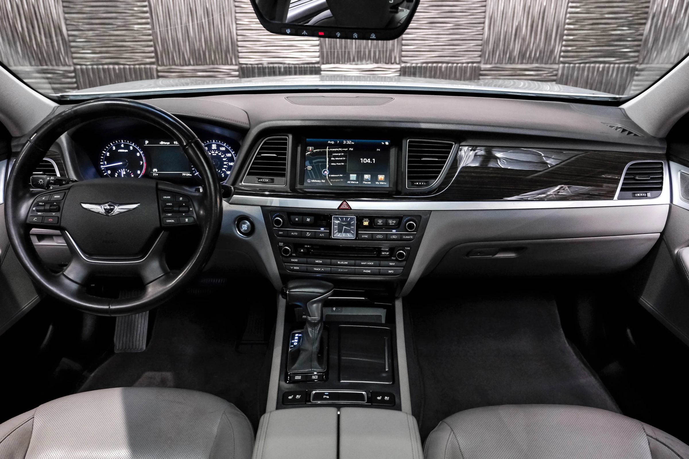 Used 2018 Genesis G80 3.8 w/ Option Group 02 RWD image 12