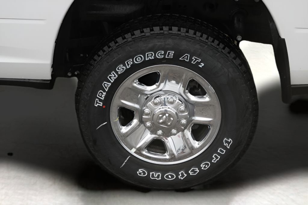 New 2026 RAM 2500 Tradesman w/ Chrome Appearance Group AWD/4WD image 9