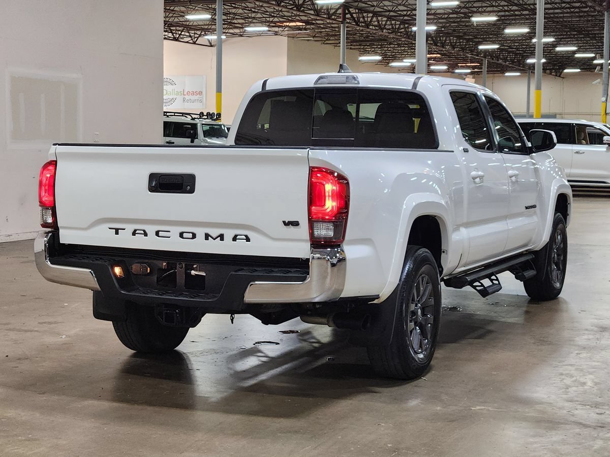 Used 2022 Toyota Tacoma SR5 RWD image 8