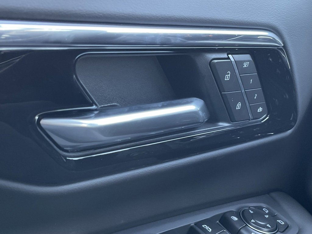 New 2026 Chevrolet Suburban Premier w/ Sun And Tow Package image 14