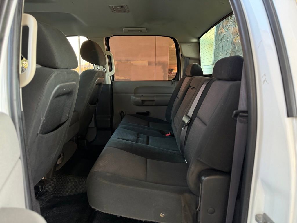 Used 2011 Chevrolet Silverado 2500 W/T AWD/4WD image 25