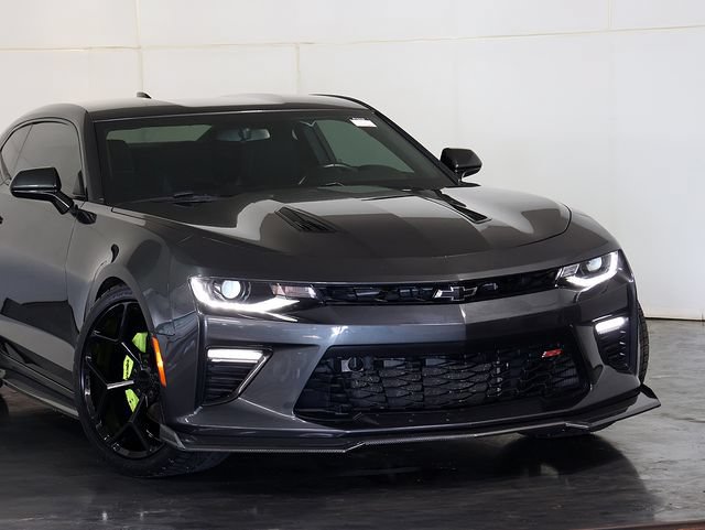 Used 2016 Chevrolet Camaro SS RWD image 6