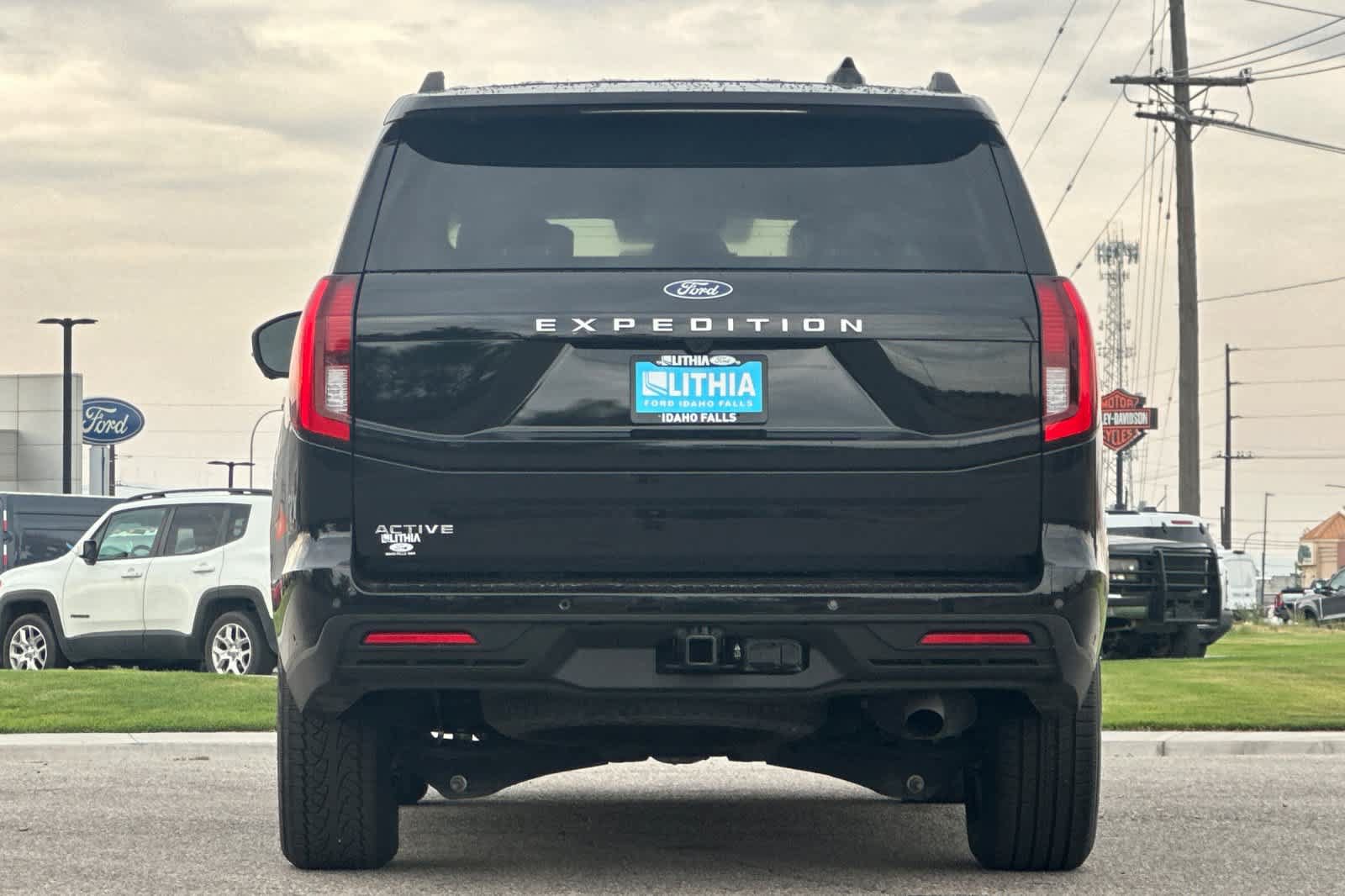 Certified 2025 Ford Expedition Active AWD/4WD image 7