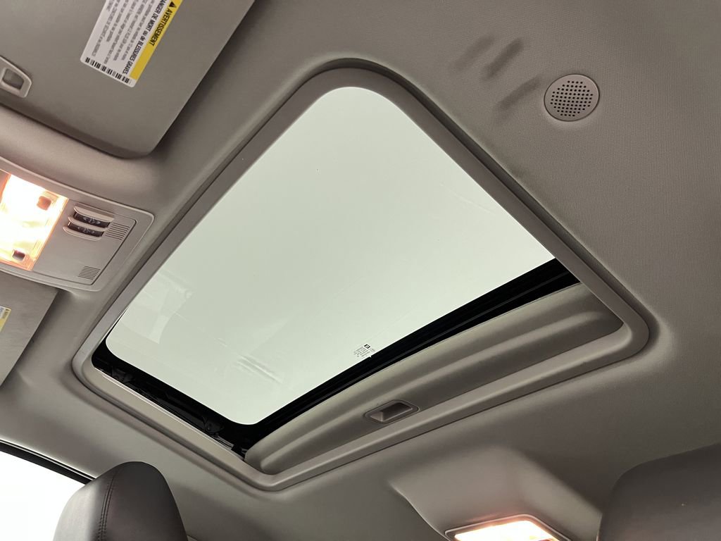 Used 2013 GMC Sierra 3500 Denali image 25