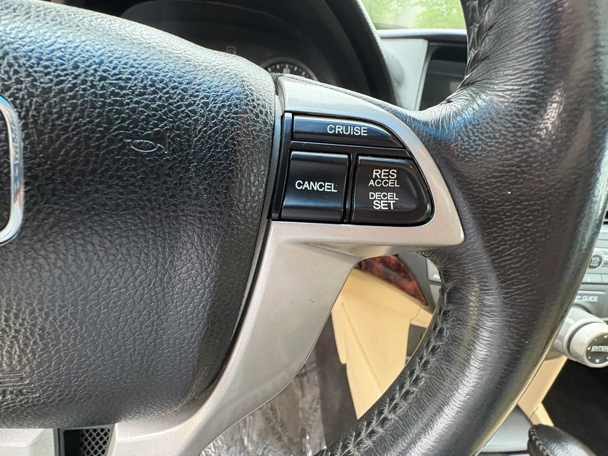 Used 2010 Honda Crosstour EX-L image 12