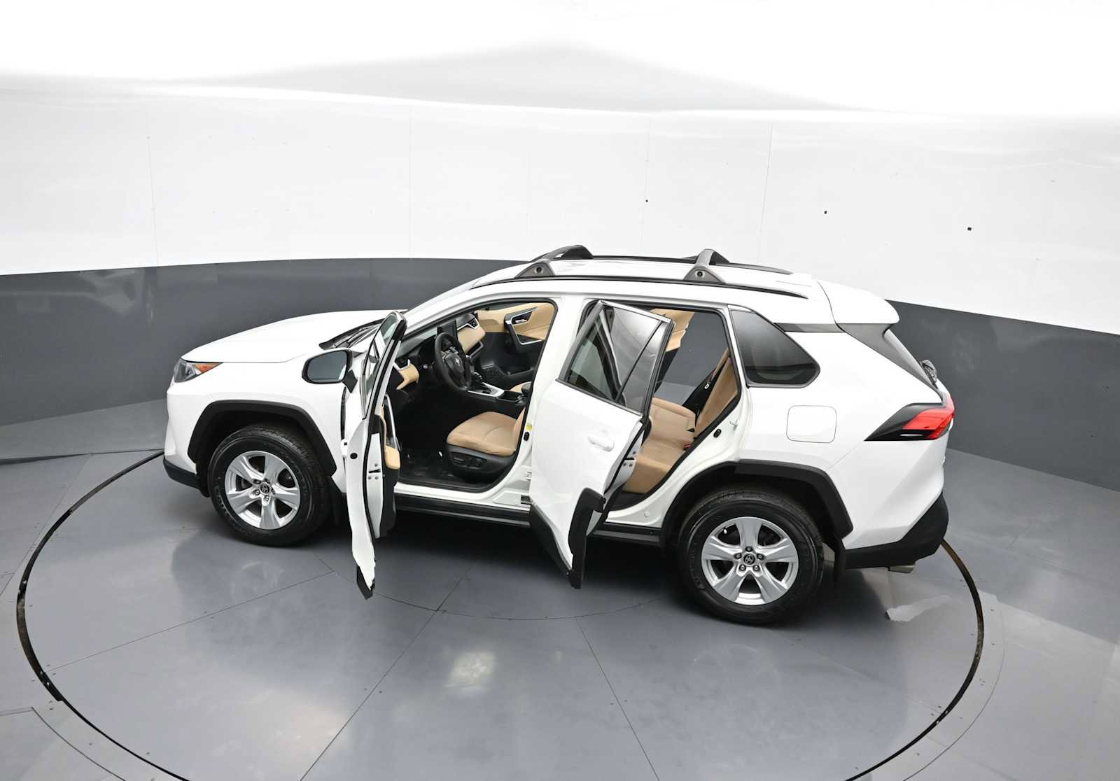 Certified 2021 Toyota RAV4 XLE AWD/4WD image 41