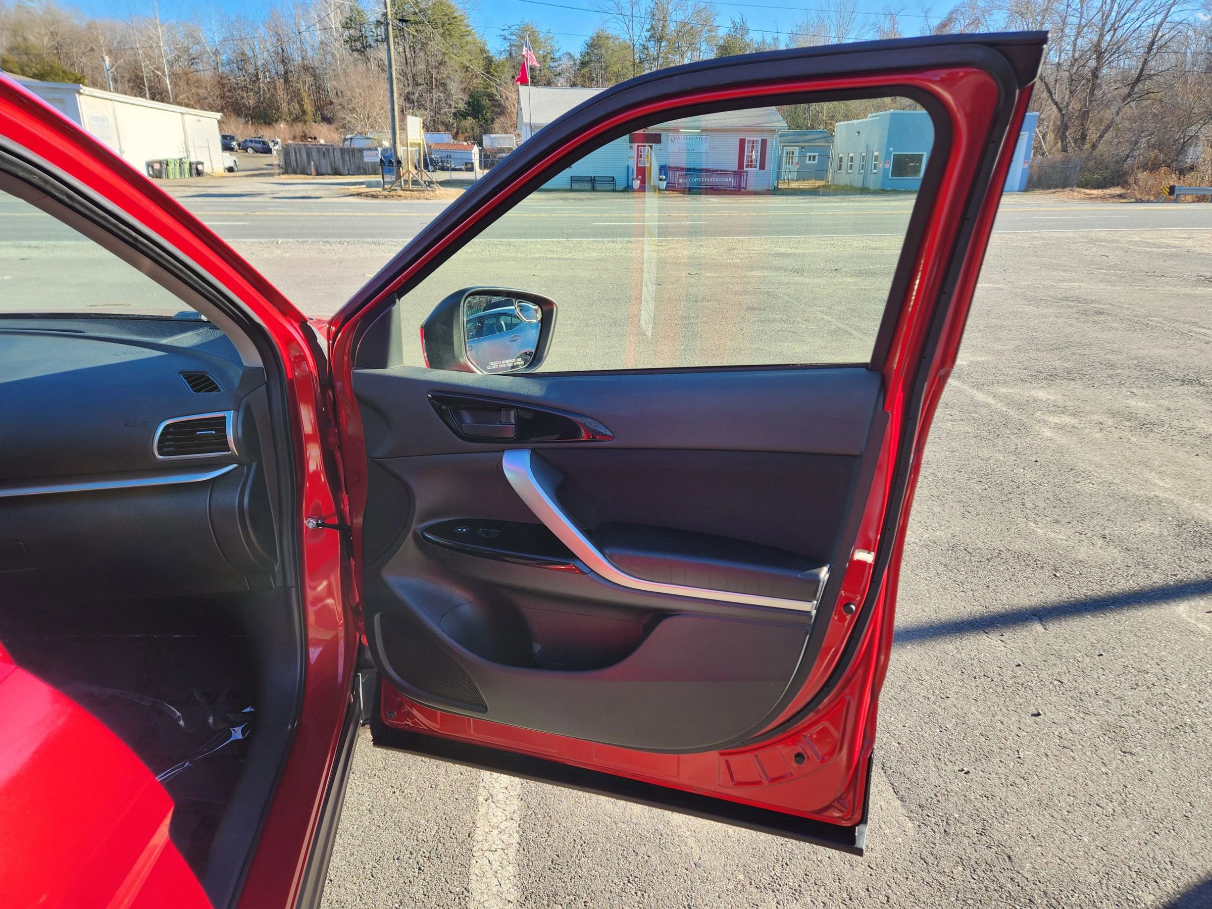 Used 2019 Mitsubishi Eclipse Cross AWD image 16