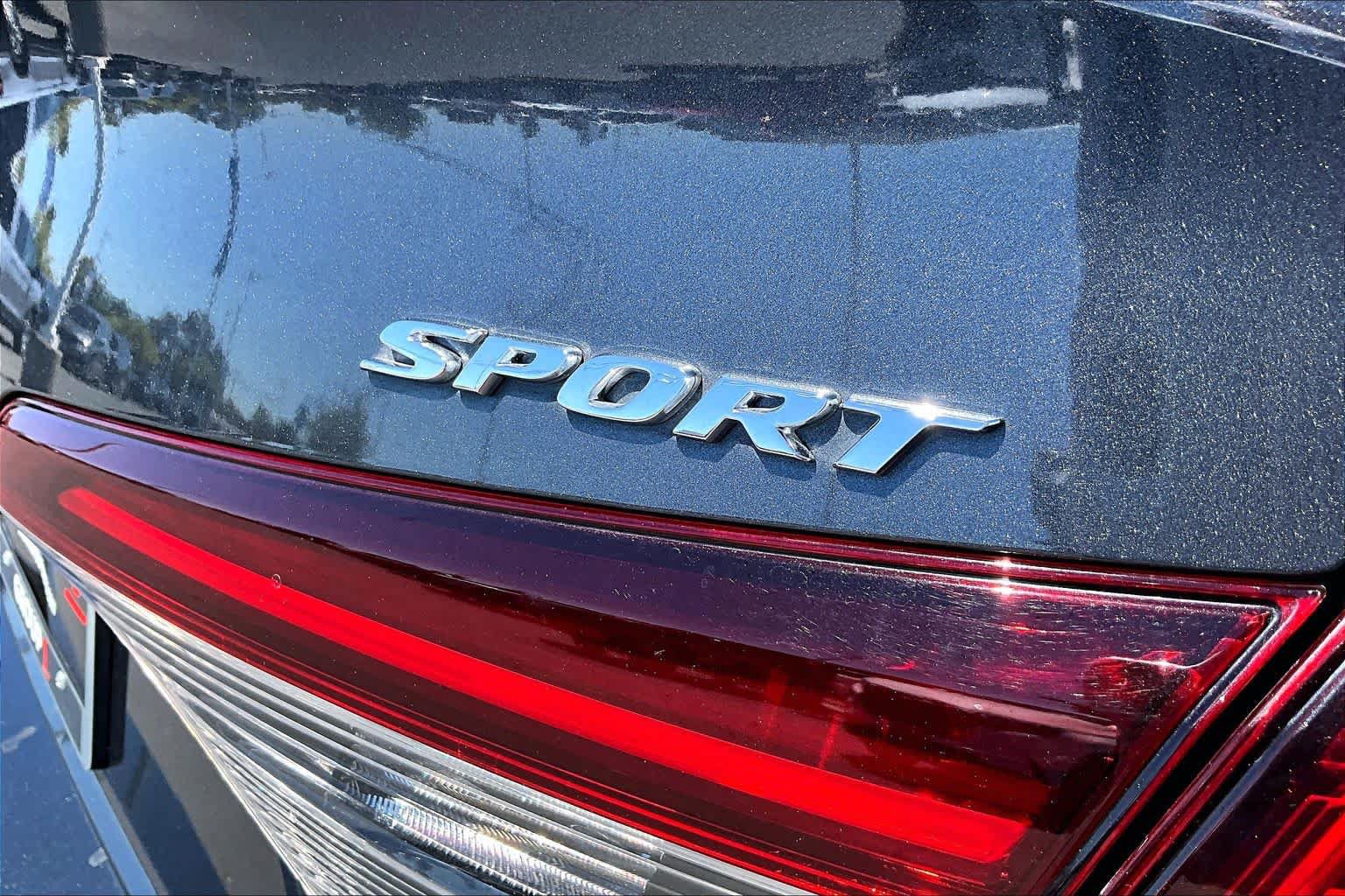 Used 2025 Honda Civic Sport image 9