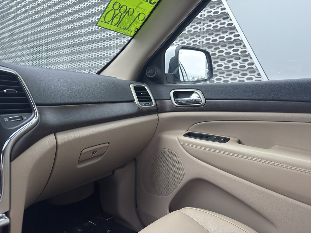 Used 2016 Jeep Grand Cherokee Laredo w/ Quick Order Package 23E image 24