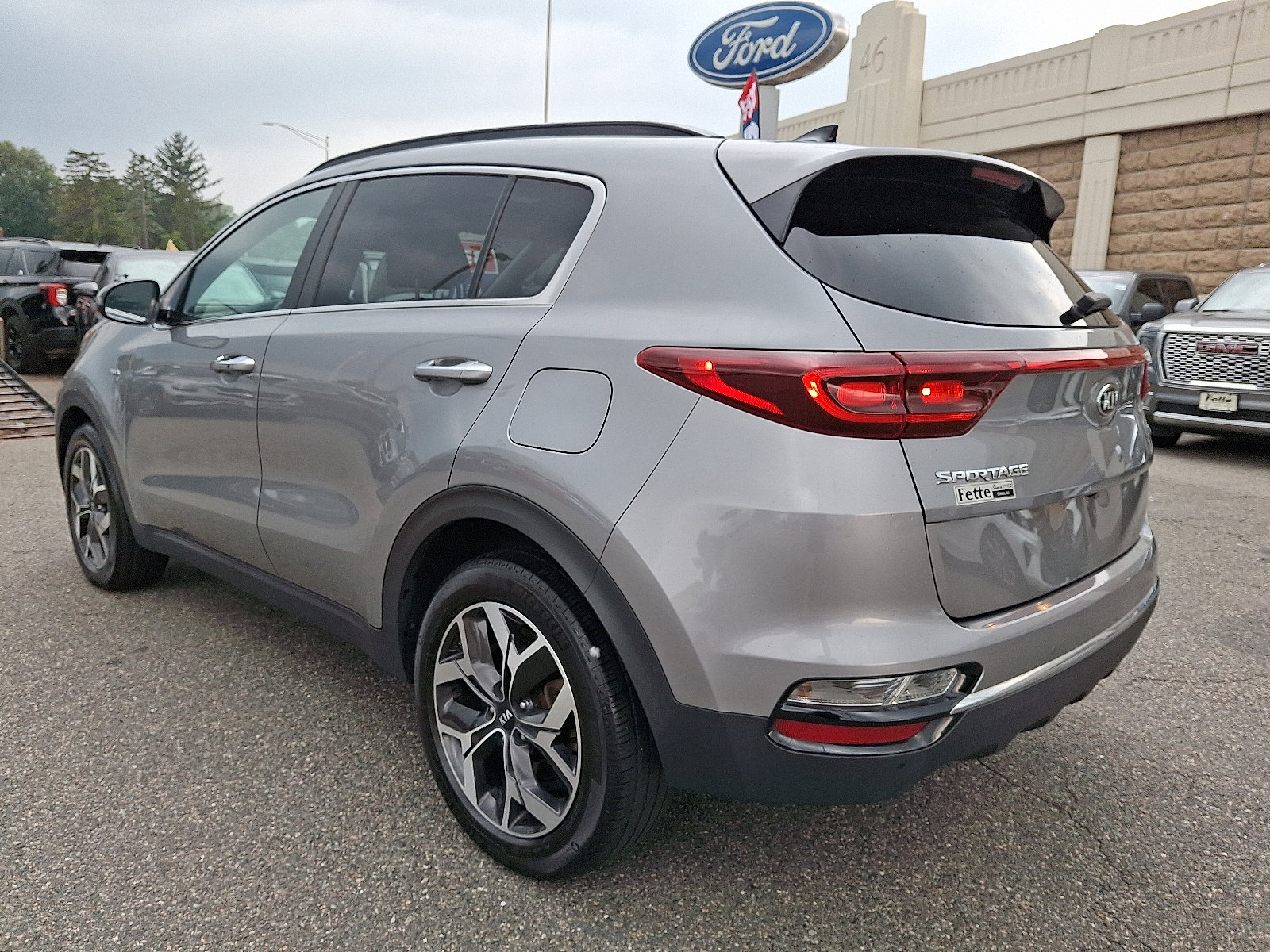 Used 2022 Kia Sportage EX w/ EX Technology Package image 6