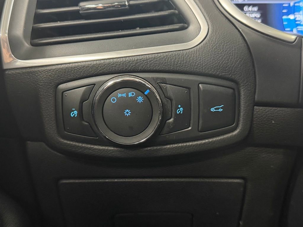 Used 2017 Ford Edge Sport w/ Equipment Group 401A AWD/4WD image 14