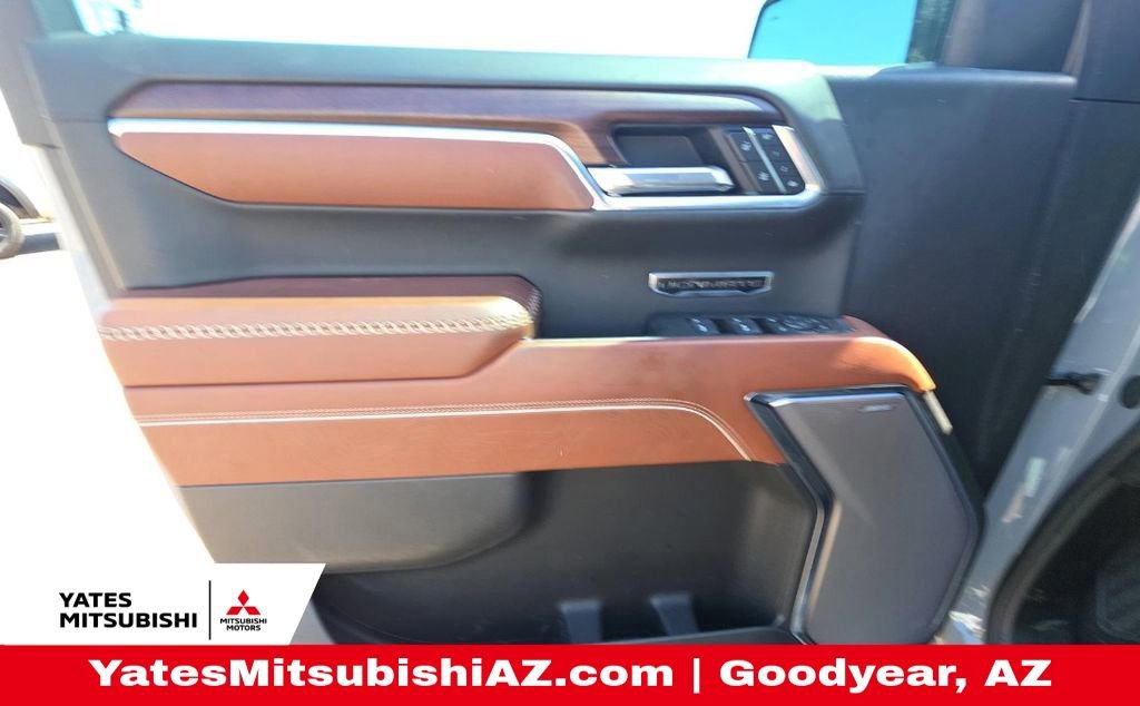 Used 2025 GMC Sierra 1500 Denali Ultimate image 8