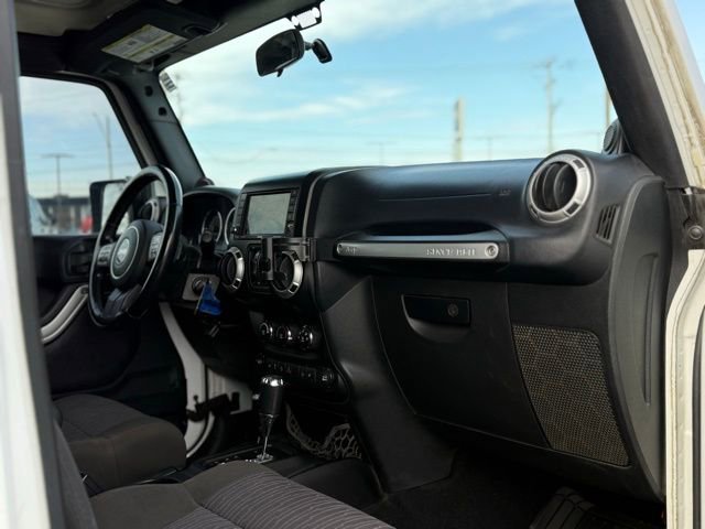 Used 2012 Jeep Wrangler Unlimited Sahara w/ Dual Top Group image 10