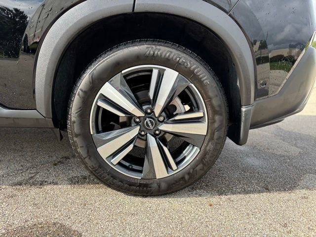 Used 2023 Nissan Rogue SL w/ SL Premium Package image 30