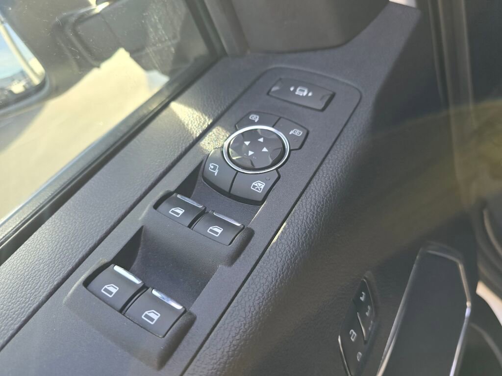 Used 2021 Ford F350 Platinum image 20