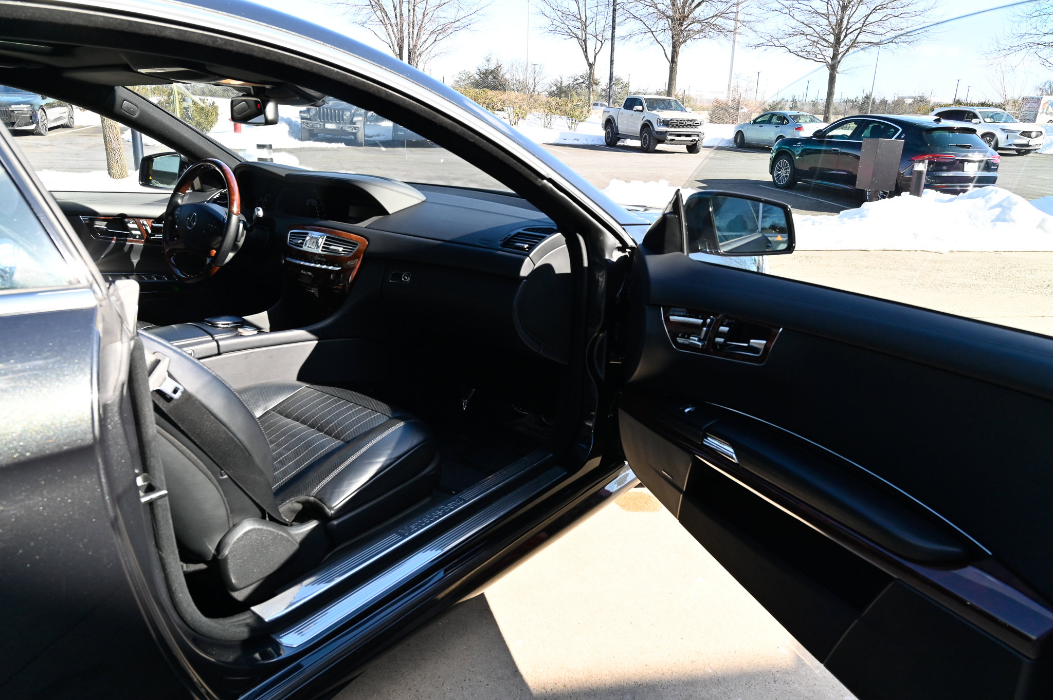 Used 2013 Mercedes-Benz CL 550 4MATIC image 39