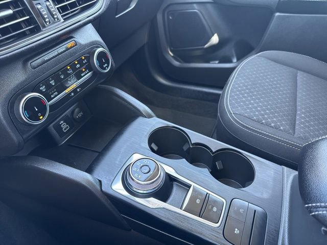 Used 2025 Ford Escape Active AWD/4WD image 15