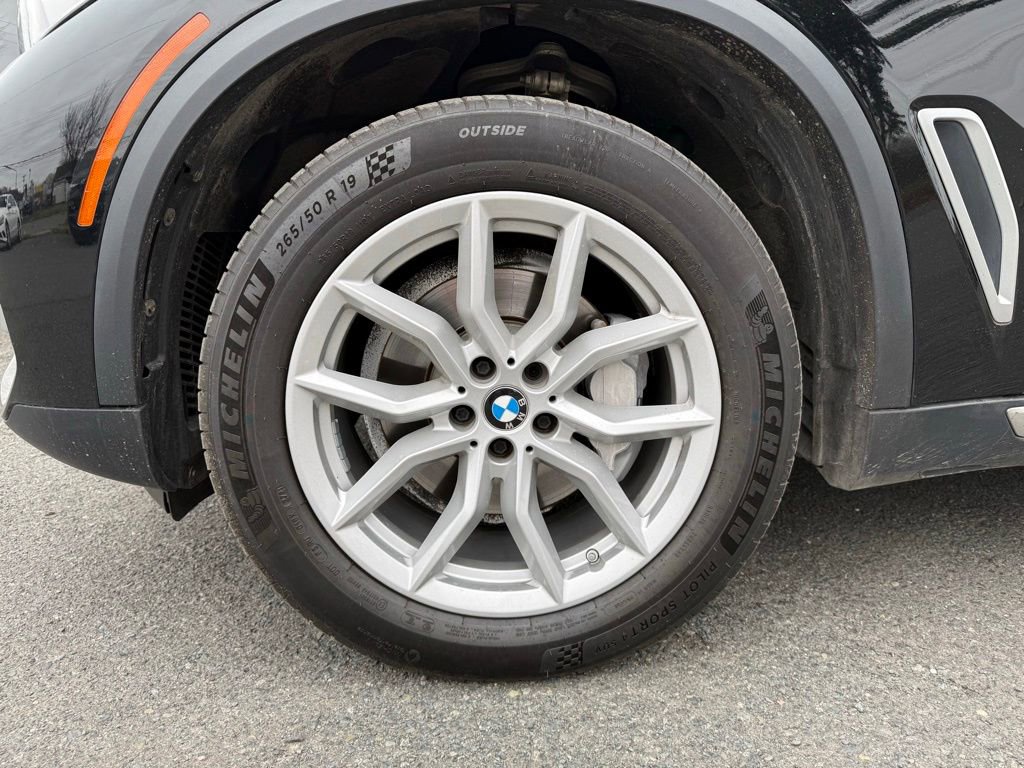 Used 2019 BMW X5 xDrive40i w/ Convenience Package image 18