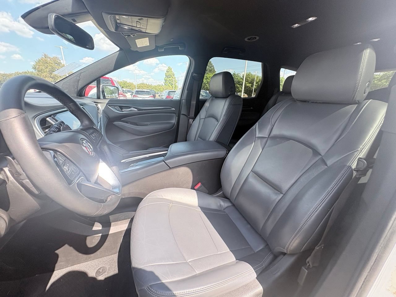 Used 2022 Buick Enclave Essence FWD image 6