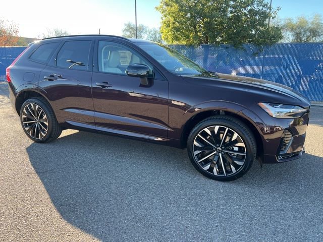 New 2026 Volvo XC60 B5 Ultra w/ Climate Package PRO image 7