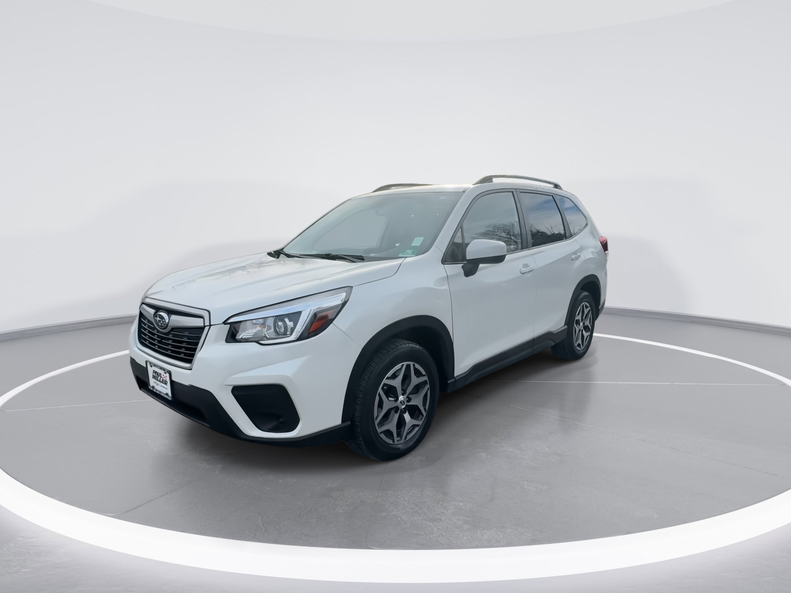 Used 2019 Subaru Forester Premium w/ All-Weather Package image 4