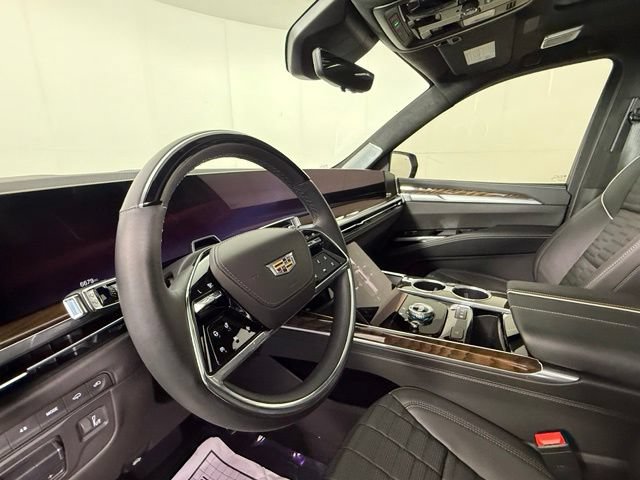 Certified 2025 Cadillac Escalade ESV Sport Platinum w/ LPO, ONYX Package AWD/4WD image 7
