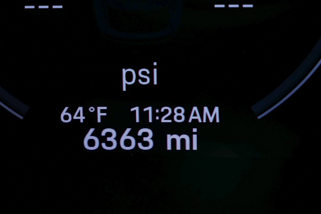 Certified 2025 Porsche Cayenne Coupe image 42