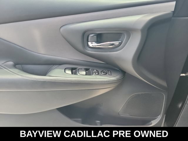 Used 2023 Nissan Murano SV w/ SV Midnight Edition Package FWD image 18